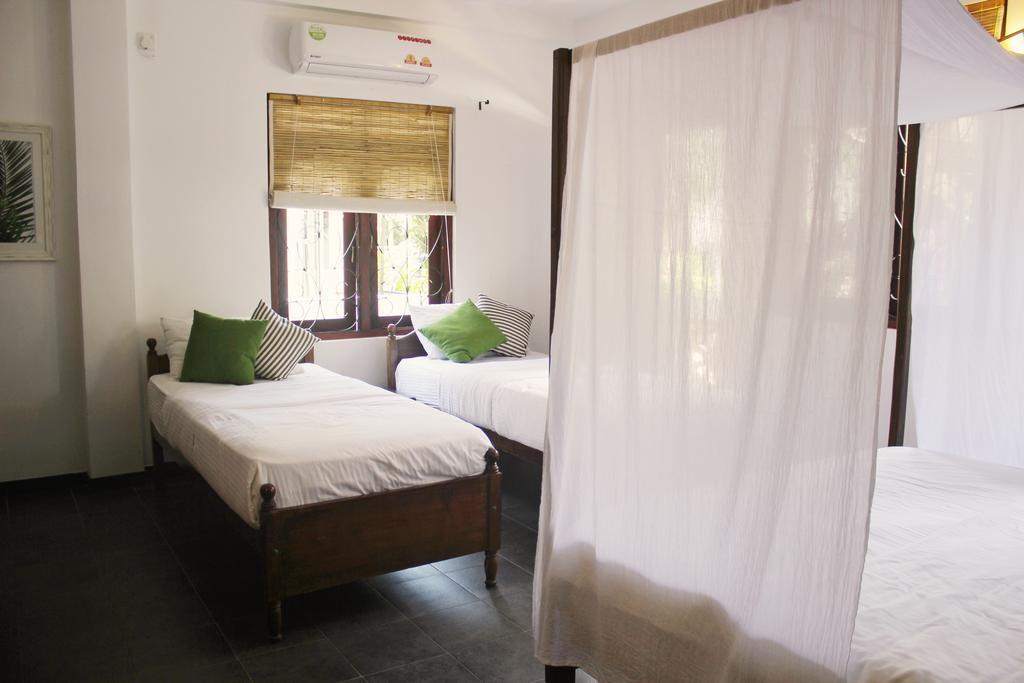 Bedspace Unawatuna Luaran gambar